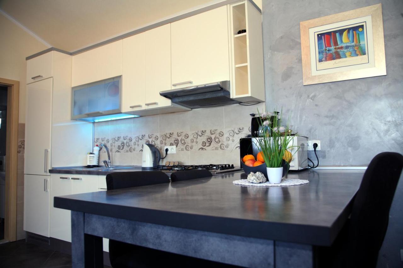 Apartment Del Mar Vinišće المظهر الخارجي الصورة