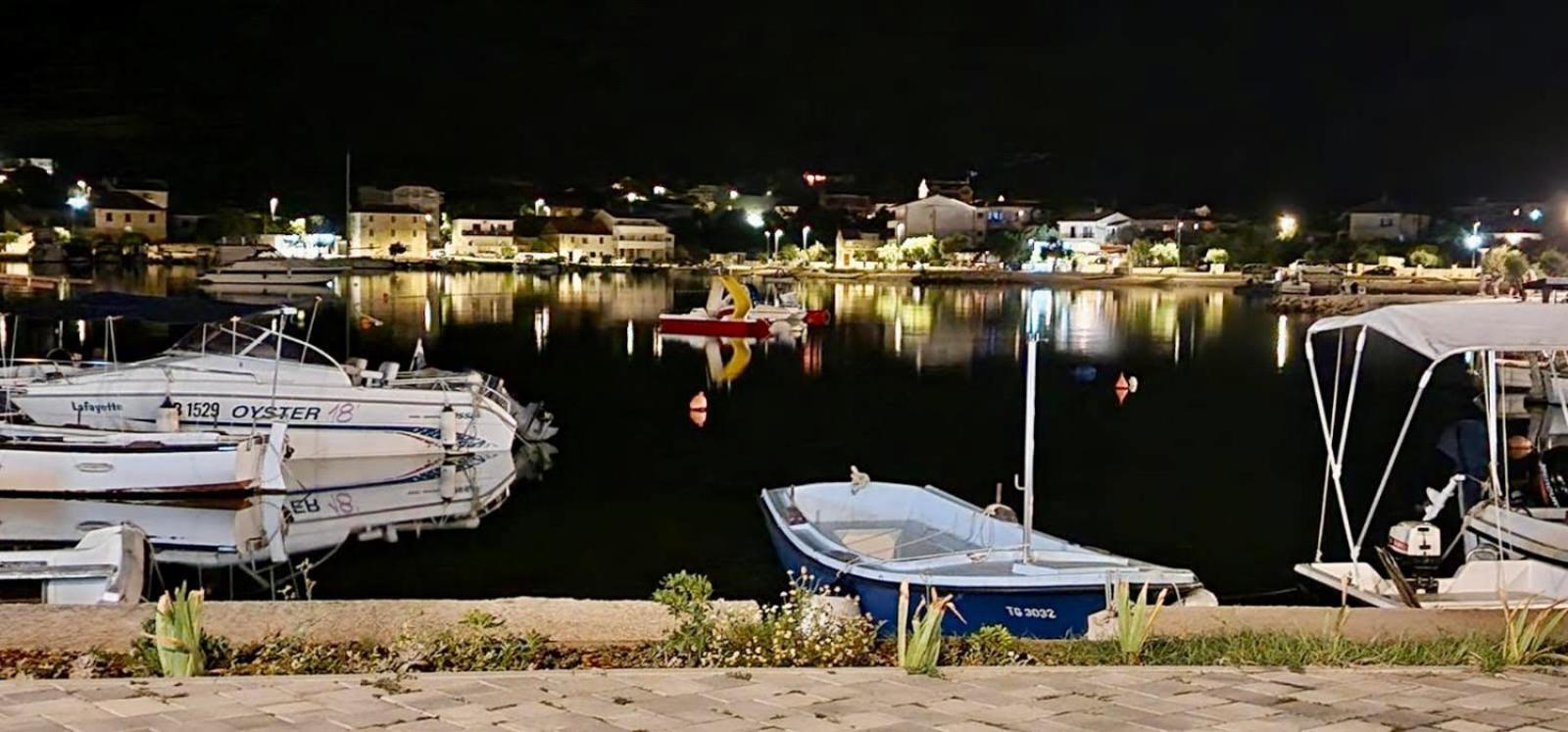 Apartment Del Mar Vinišće المظهر الخارجي الصورة